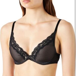 Passionata by Chantelle Women's Brooklyn Lace Plunge T-Shirt 34DD